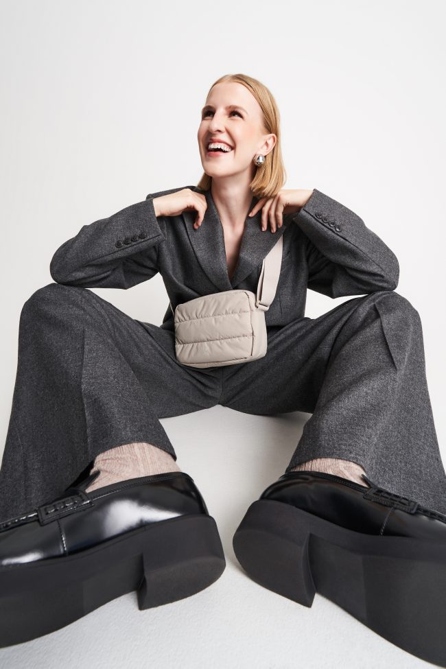 241007_@svenjaava_PUFFER_CROSSBODY_BAG_scallop_Online_bis241231_11