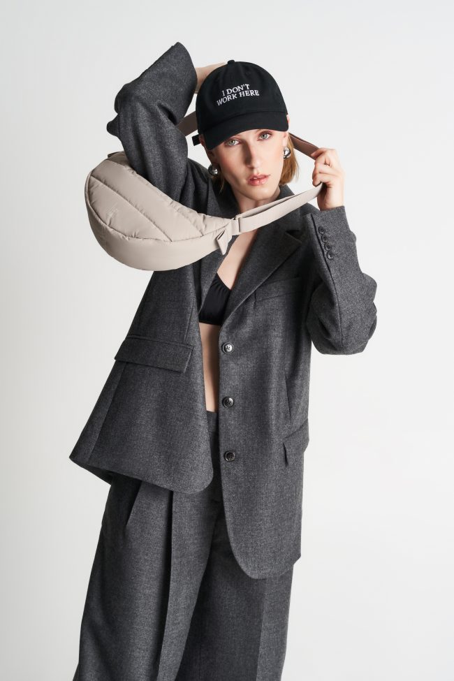 241007_@svenjaava_PUFFER_MOON_BAG_SMALL_scallop_Online_bis241231_9 2