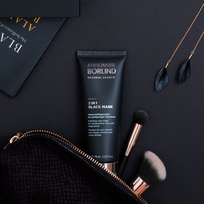 AnnemarieBoerlind_BlackFriday_SvenjaAva_Web