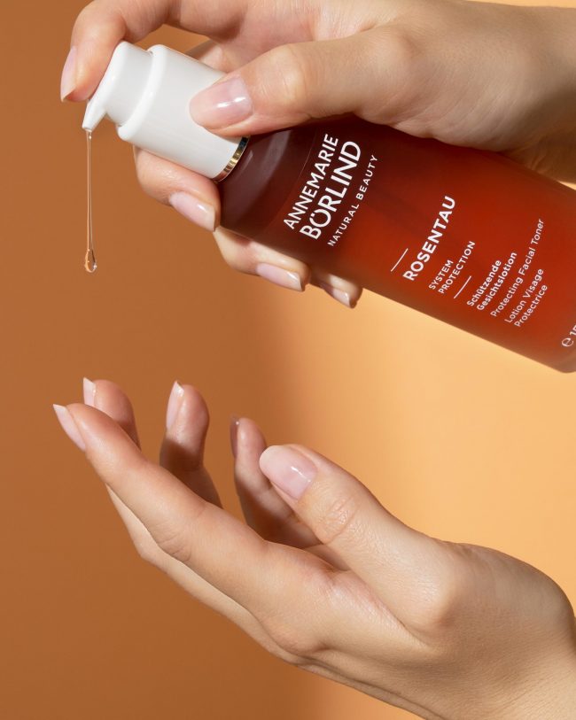 AnnemarieBoerlind_SvenjaAva_InhouseShoot_8_Feed_web-scaled