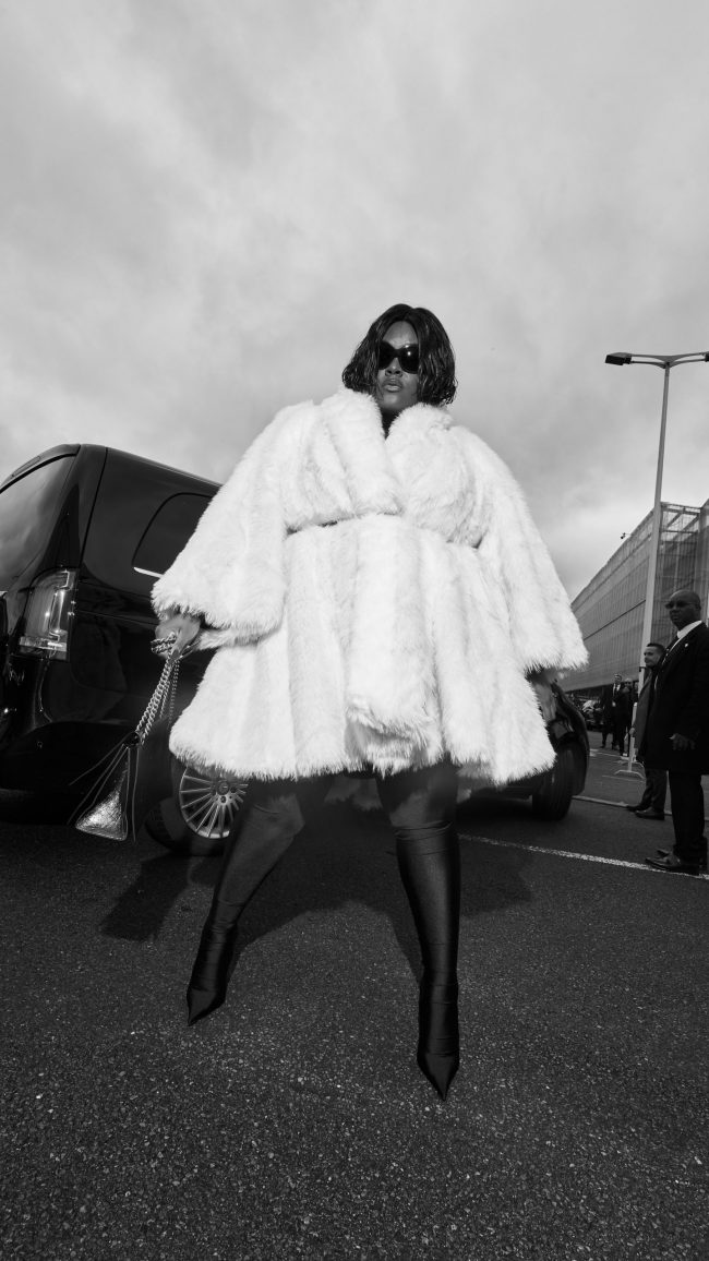 BALENCIAGA_Svenja-Ava_Paris-Fashion-Week_4-scaled