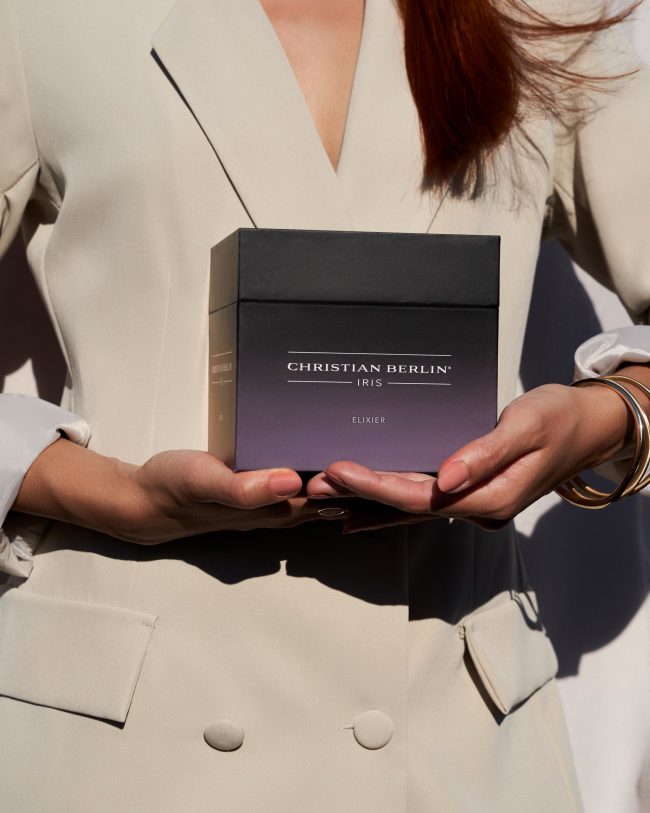 Christian-Berlin_Svenja-Ava_Elixier_Skin-care_Product-photography_3-scaled