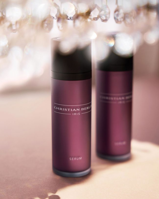 Christian-Berlin_Svenja-Ava_Serum_Skin-care_Product-photography_11-scaled