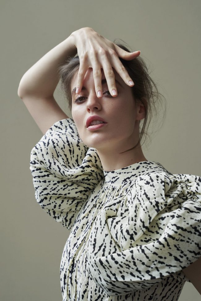 FashionEditorial_SvenjaAva_avastudios_Look_3_2-scaled