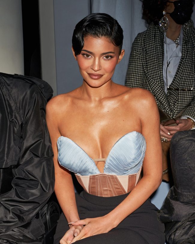 KylieJenner_SvenjaAva_1-scaled