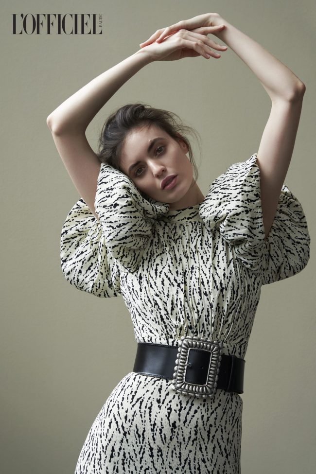 LOFFICIEL-Baltic_FashionEditorial_SvenjaAva_avastudios_Look3-scaled