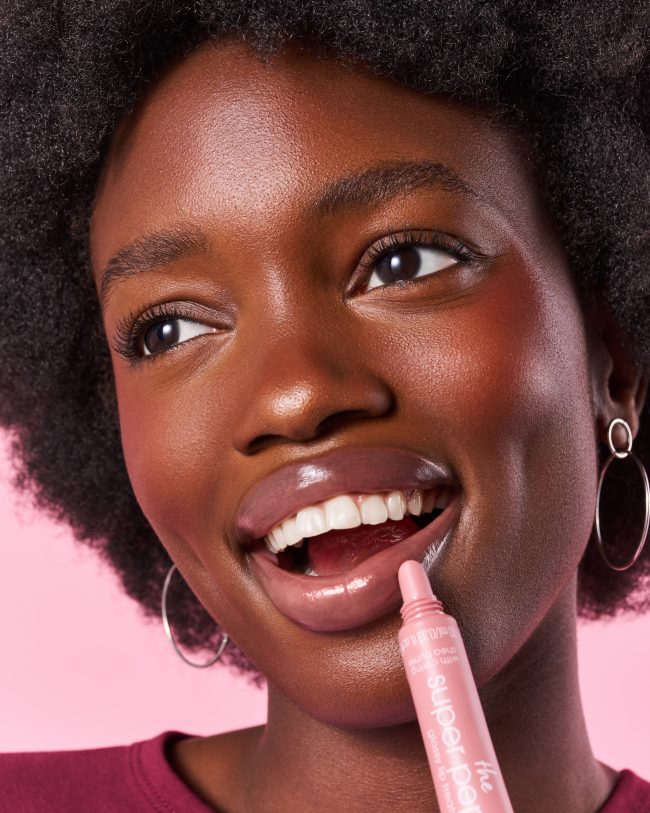 essence_Feb_SvenjaAva_31