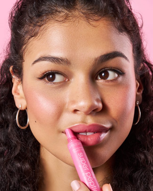 essence_Feb_SvenjaAva_38